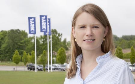 E-commerce Sales Manager Sarah